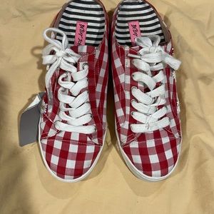 Betsey Johnson slip on Lace up shoes red and white gingham Women size 7